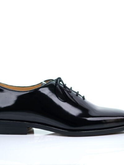 Whole cut shoes | black patent leather